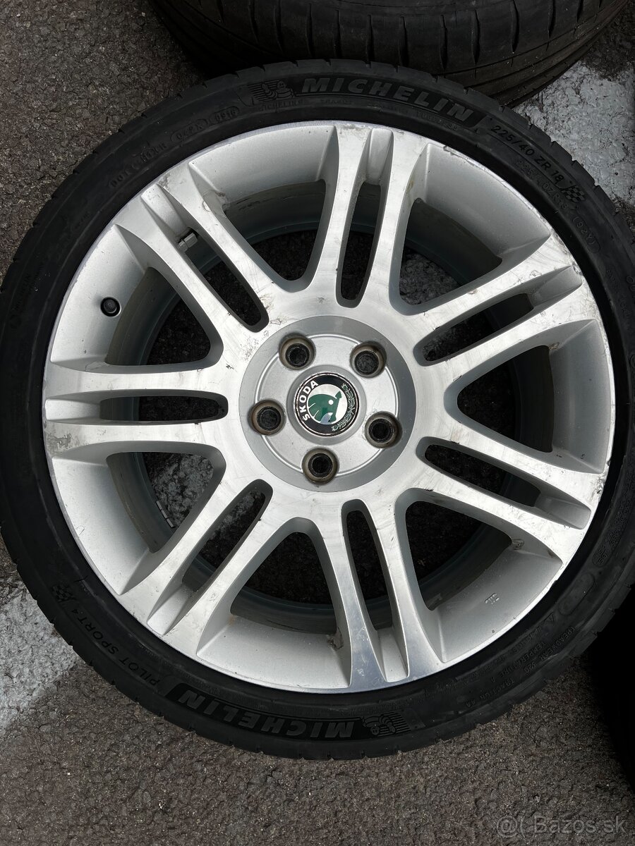 5x112 r18 225/40r18 - 6