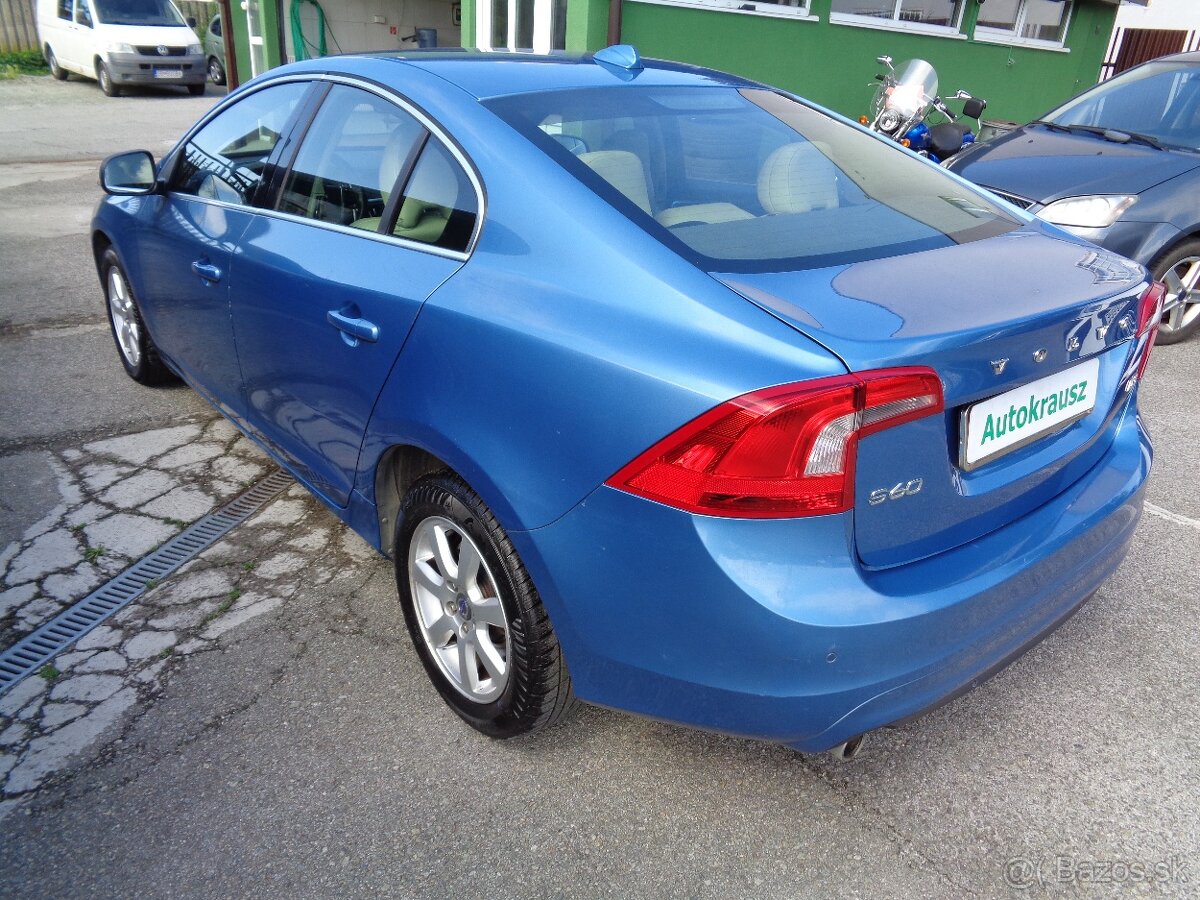 Volvo S60 2.0 D3 (5-valec) AT/6, kw 100 - 6