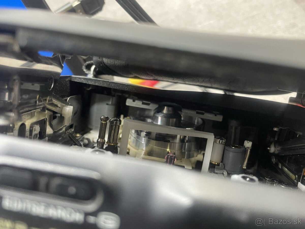 Sony Handycam Video 8 XR - 6