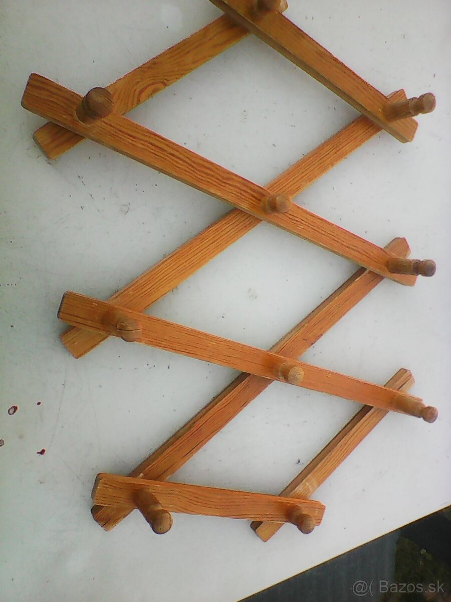 STOL A INÝ NÁBYTOK - 6