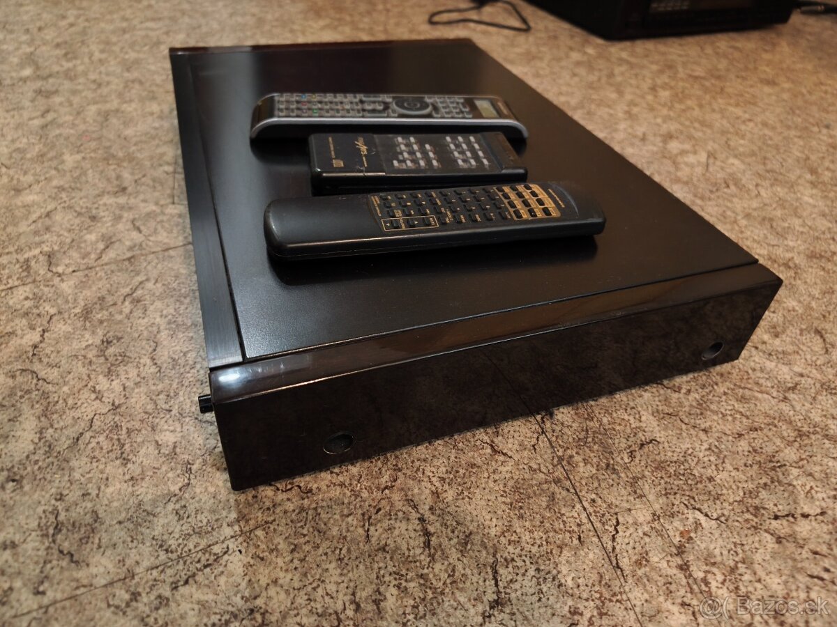 FineArts CD Player - 6