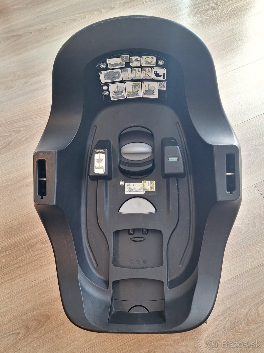 Britax Römer Baby-Safe i-Size isofix a autosedačka - 6