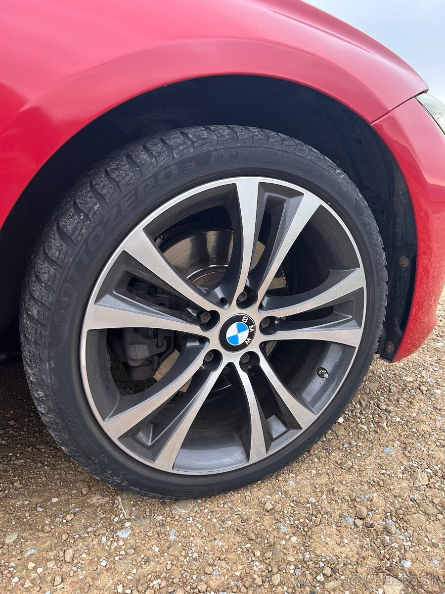 Predám BMW F30- 320d sport line - 6