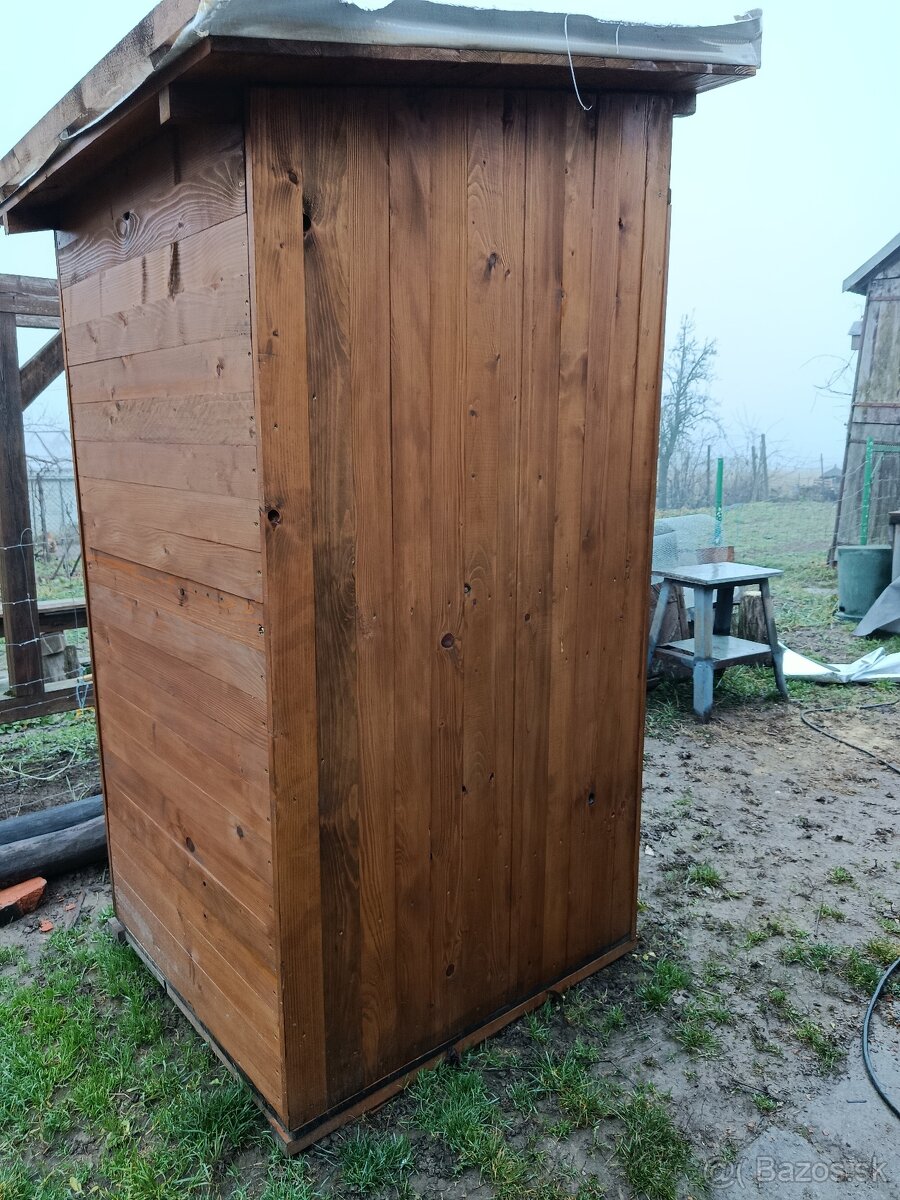 Drevená latrína - 6