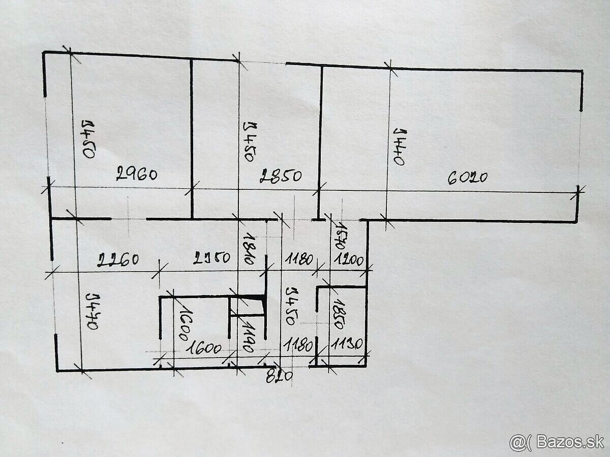 Slnečný 3 izbový byt v centre, ulica Okružná, Levice - 6