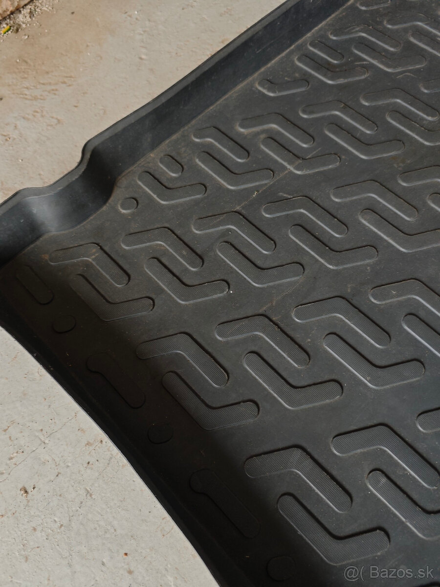 Vaničky na Volkswagen Passat B7 (variant) 2011-2014 - 6