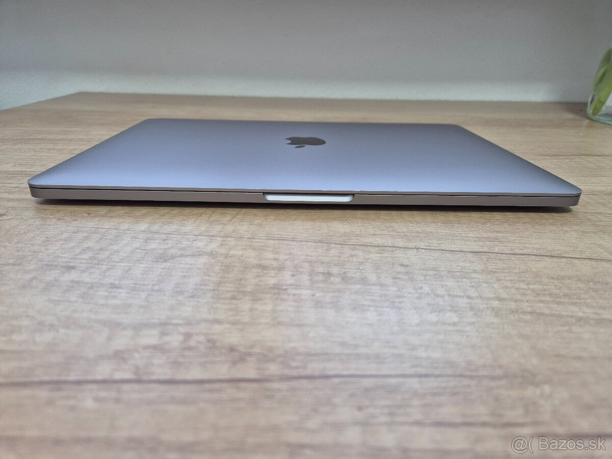 MacBook Pro (13-inch, 2019) /Core-i5/16GB RAM/256GB SSD - 6