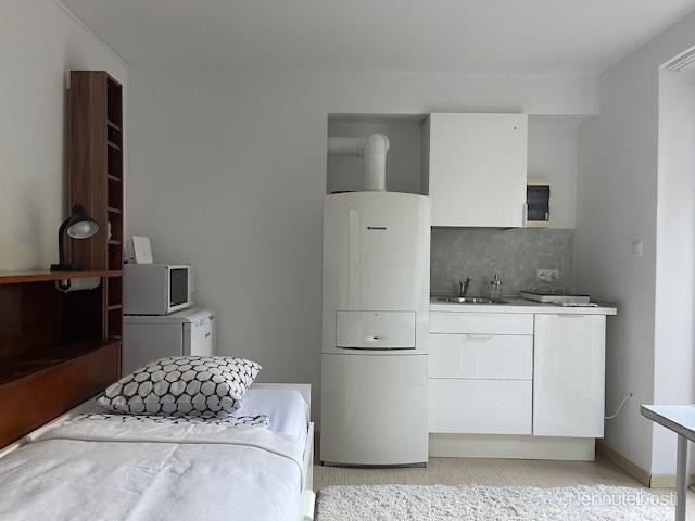 Útulný kompletne zariadený bytík so záhradou v Starom Meste - 6