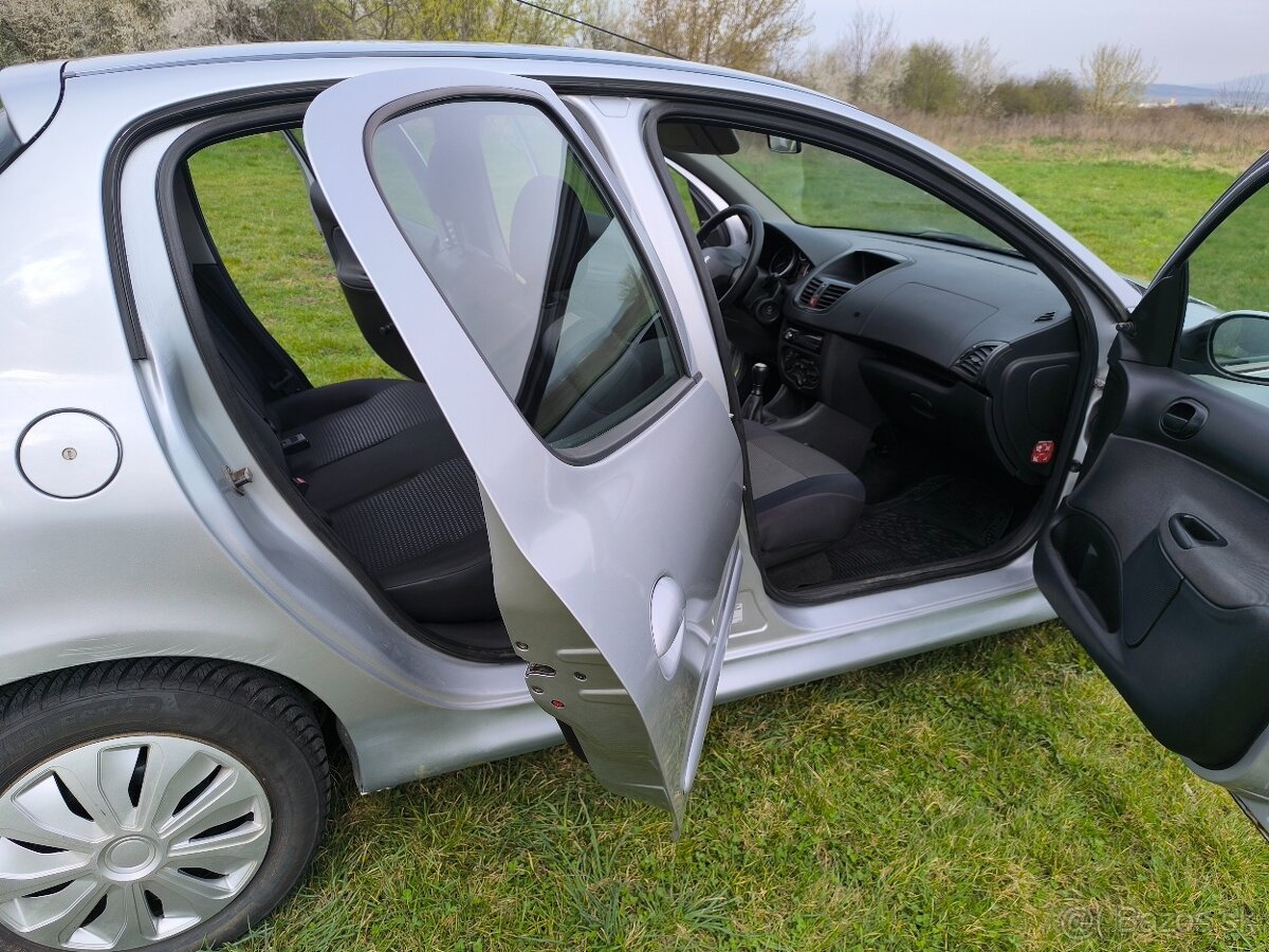 Peugeot 206+ - 6