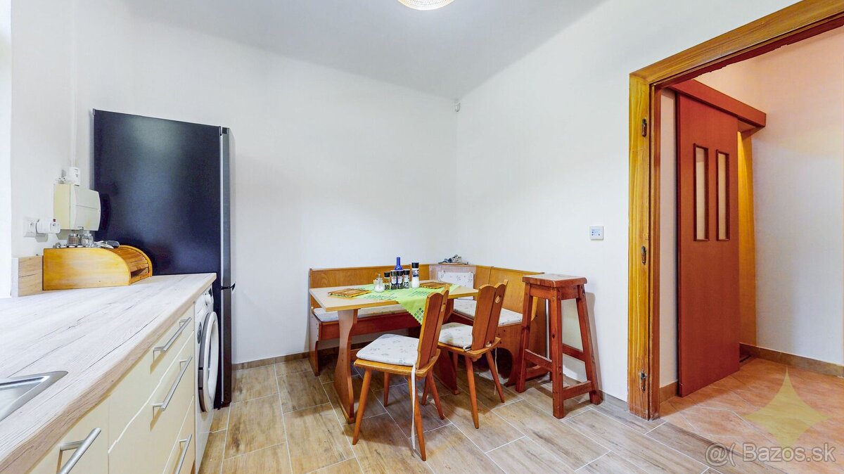 REZERVOVANÉ Zrekonštruovaný rodinný dom Podbrezová, časť Cha - 6