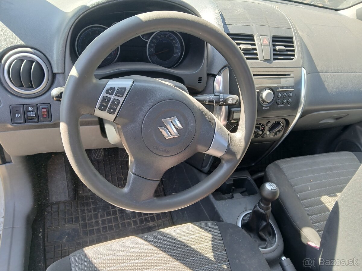 Suzuki SX4 - 6