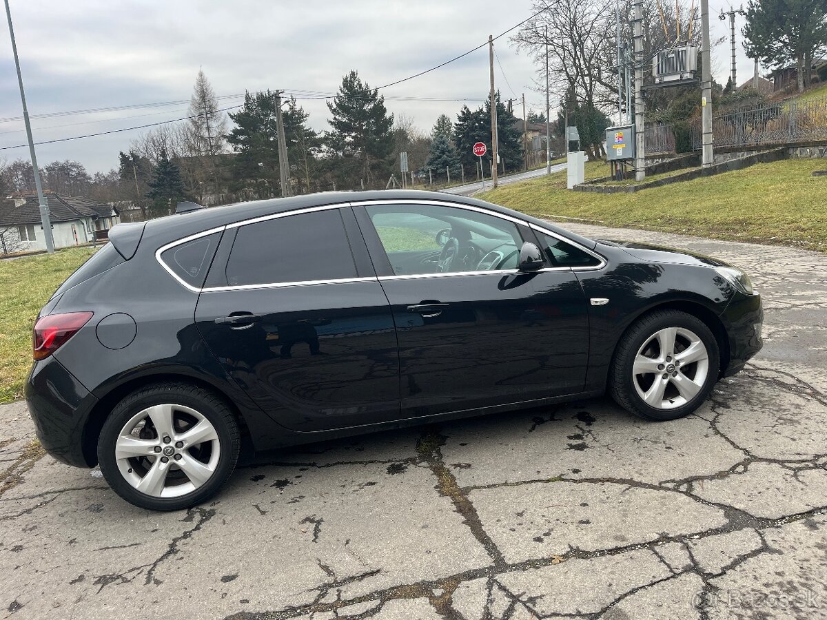 OPEL ASTRA 1.4 TURBO 103KW - 6