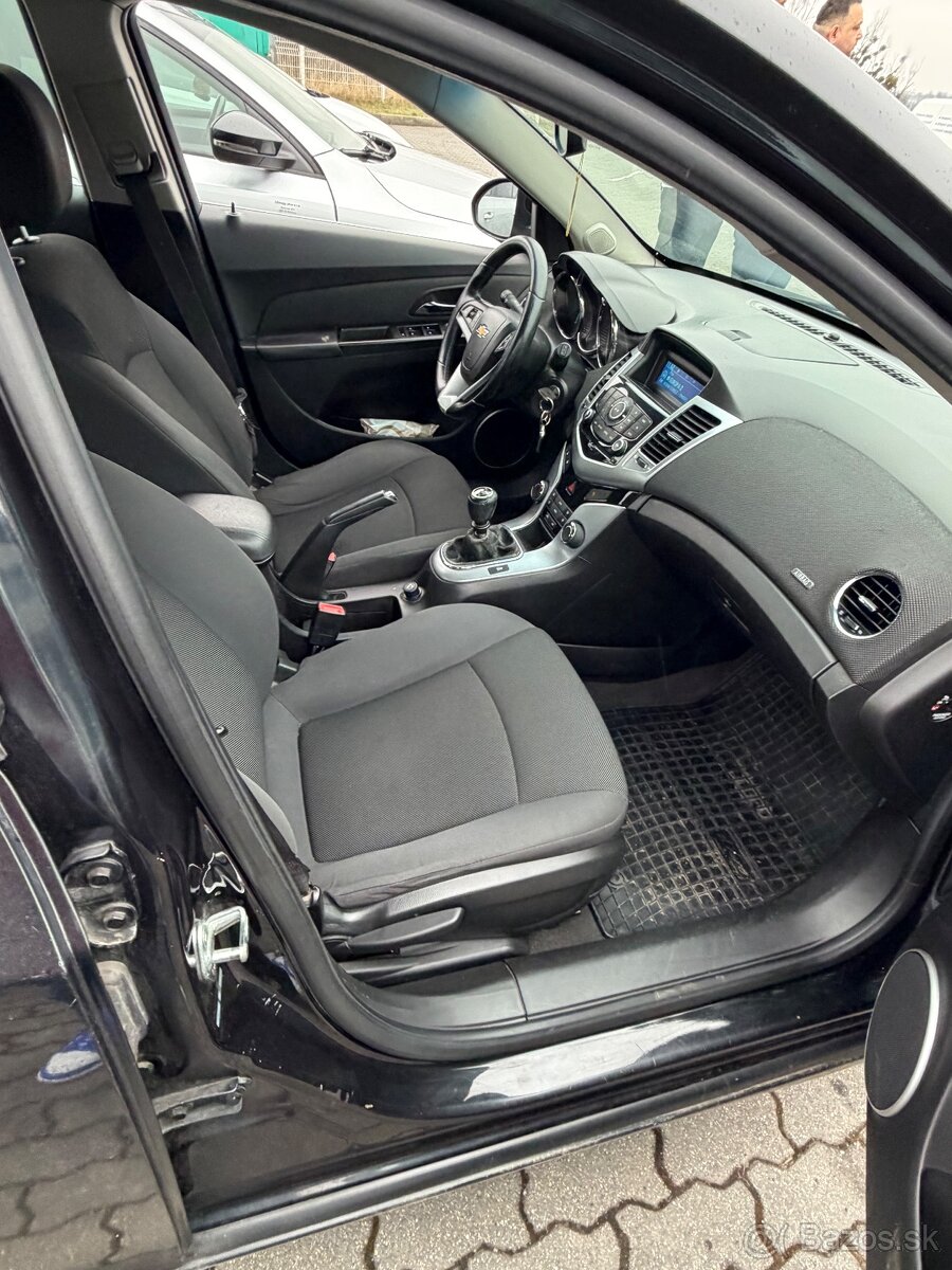 Chevrolet Cruze - 6