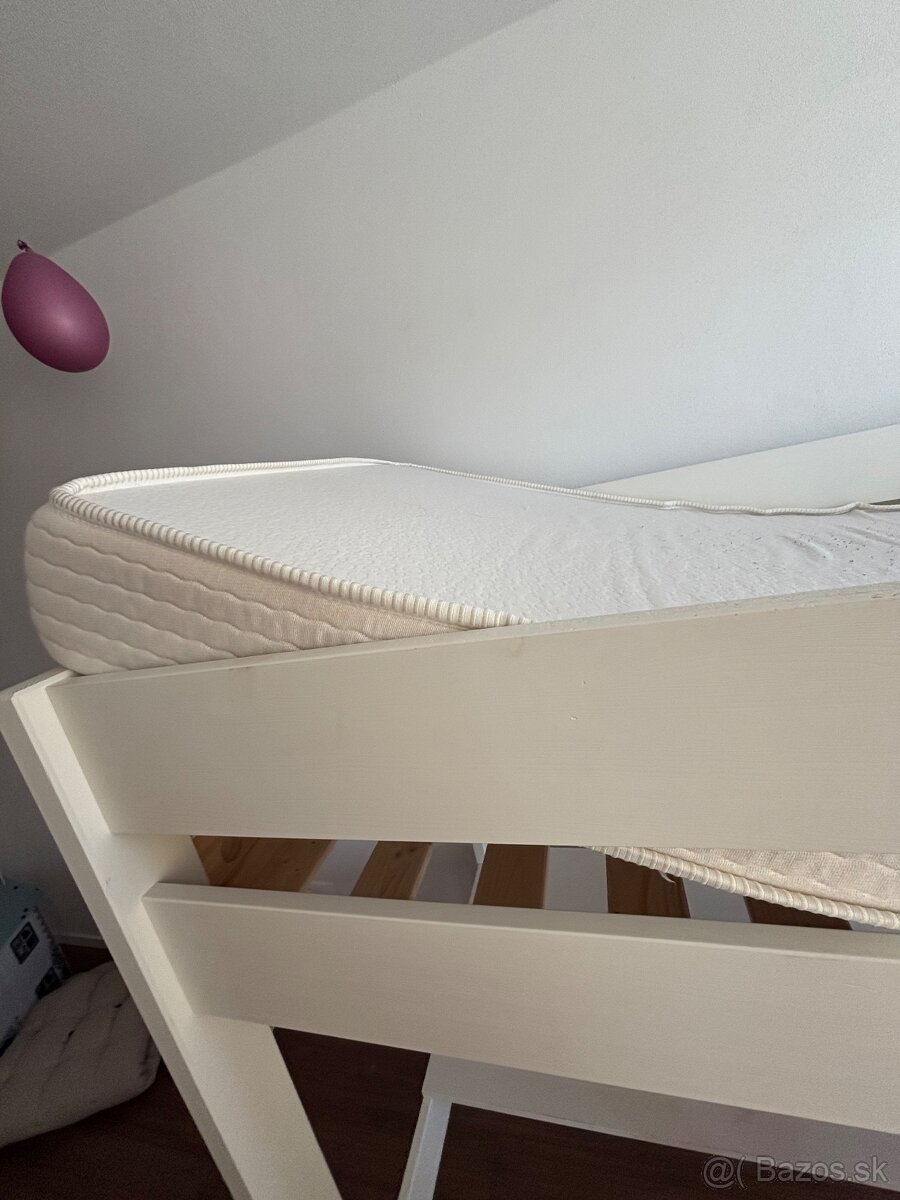 Detská postel so stolom a policami - 6