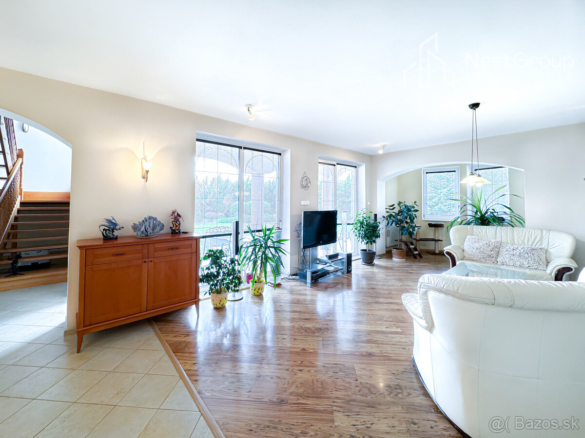 ZNÍŽENÁ CENA6- IZBOVÝ RD S DVOJGARÁŽOU,VEĽKÝ POZEMOK 1,65HA - 6