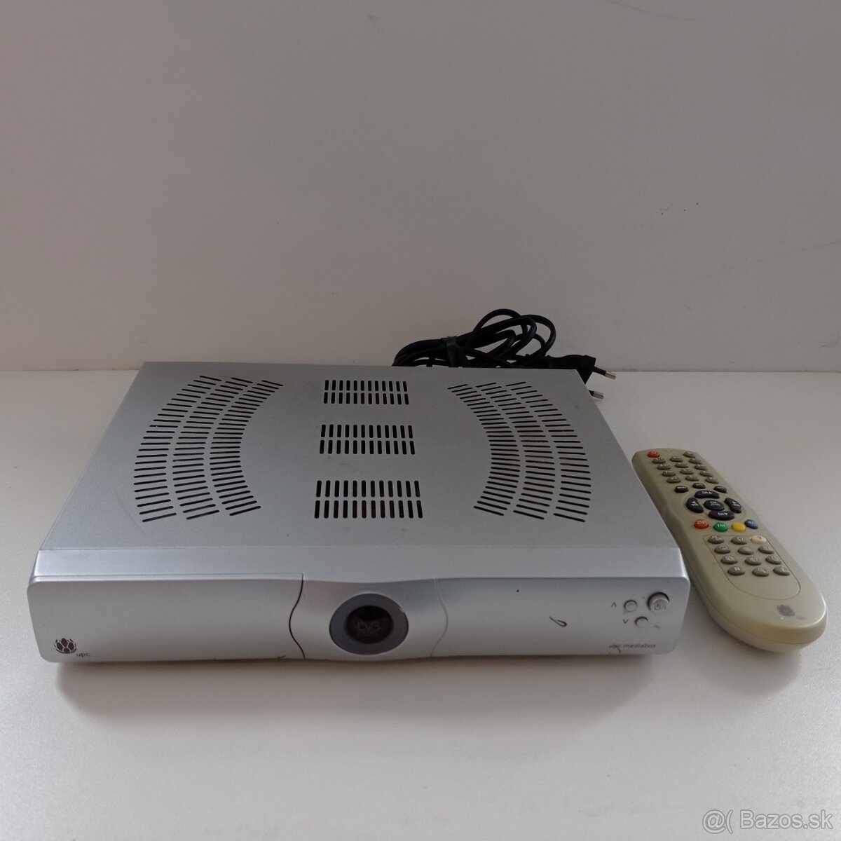 3 prijímače satelitnej televízie s DO - 6