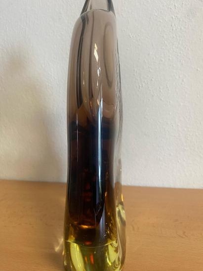 Váza z hutného skla. - 6