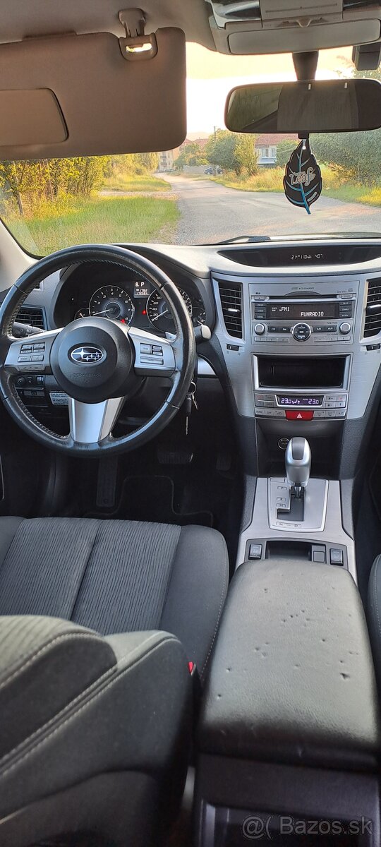 Subaru Legacy 2.0i AWD - 6