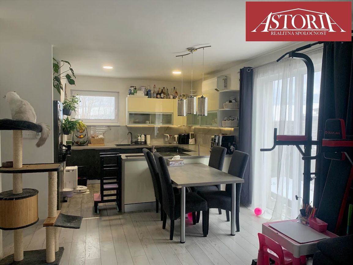 Rodinný dom Necpaly novostavba kompletne zariadený - 6