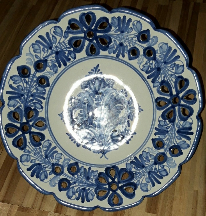 Starozitny zavestny tanier 26cm,modranska keramika - 6