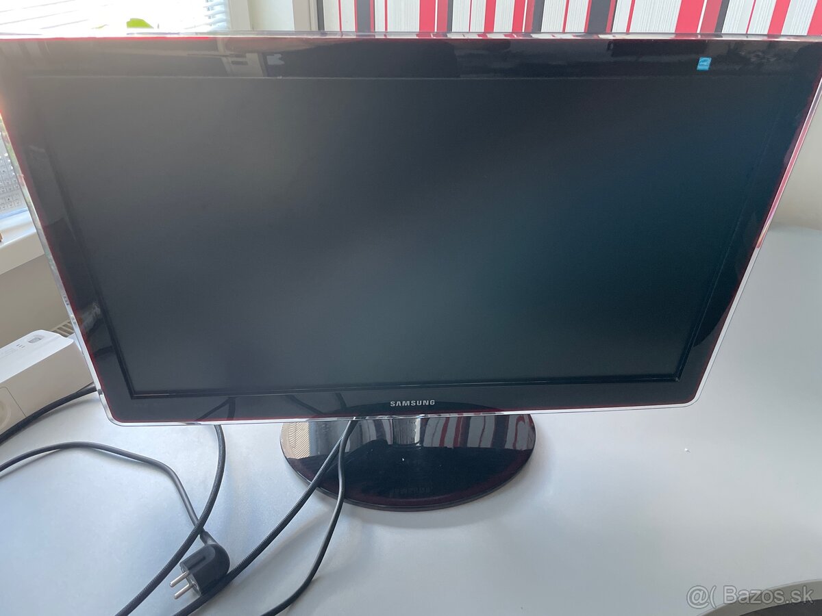 Trendmaster T300 GT + T3PA pedale + 27” Samsung - 6