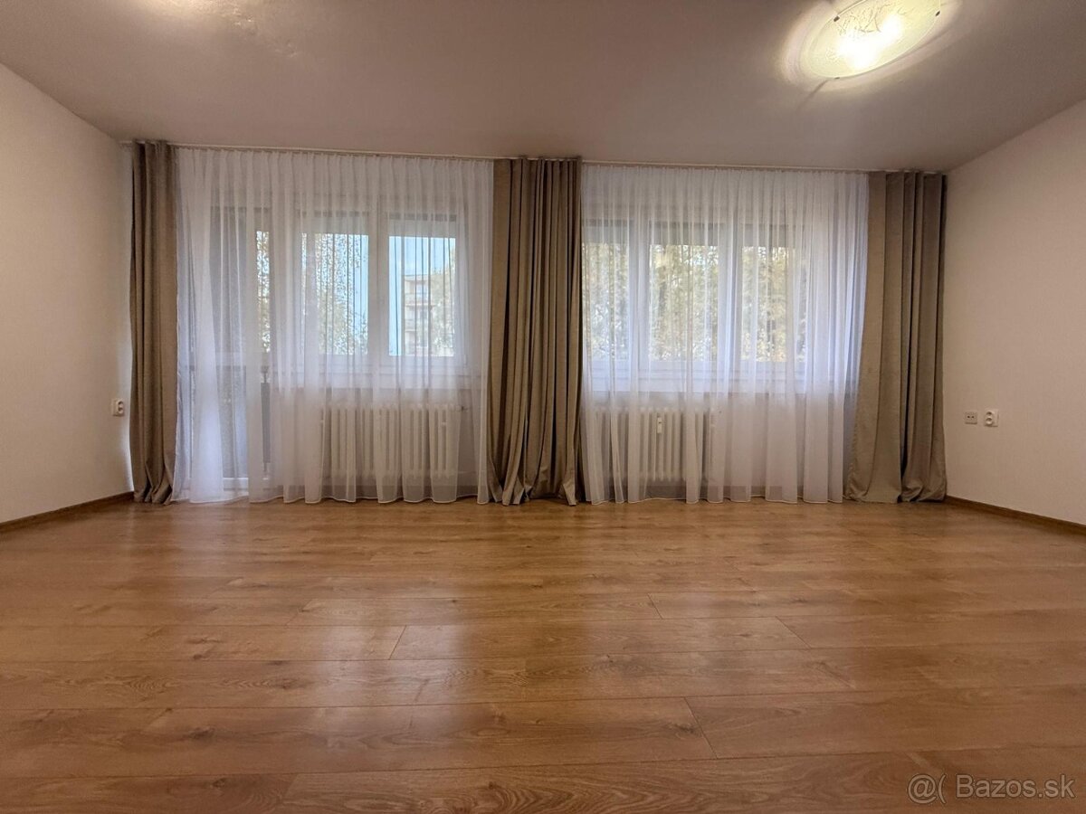 4i byt |balkón+loggia| NEZARIADENÝ | centrum Predmestská - 6