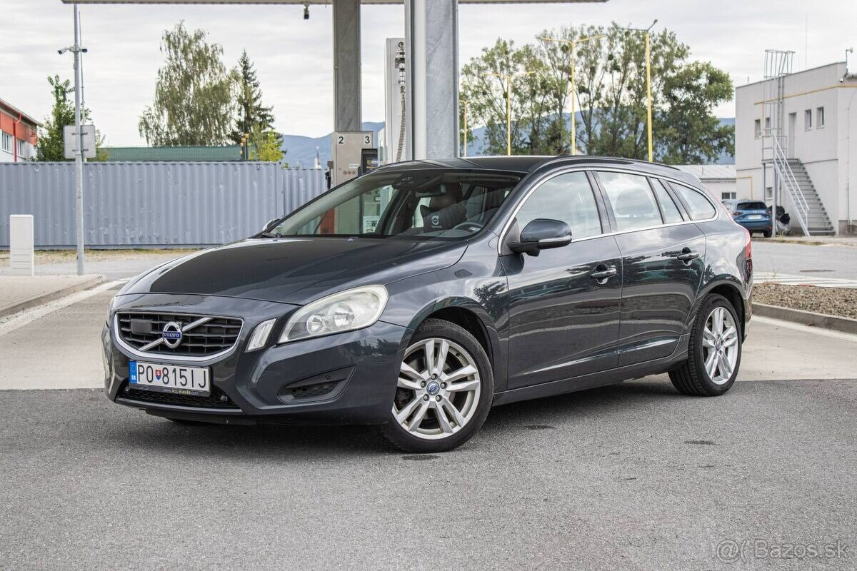 Volvo V60 D2 A/T - 6
