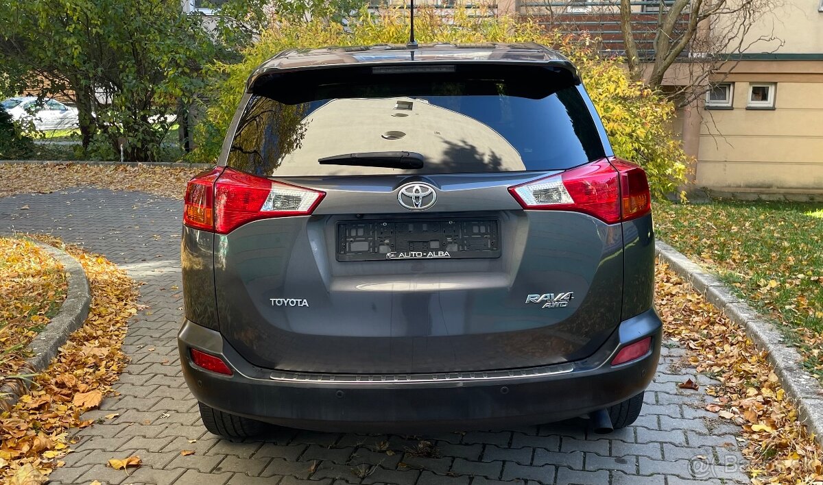 Rav4 2.2 d4d 110kw Premium koža Navi A/T XA40 - 6