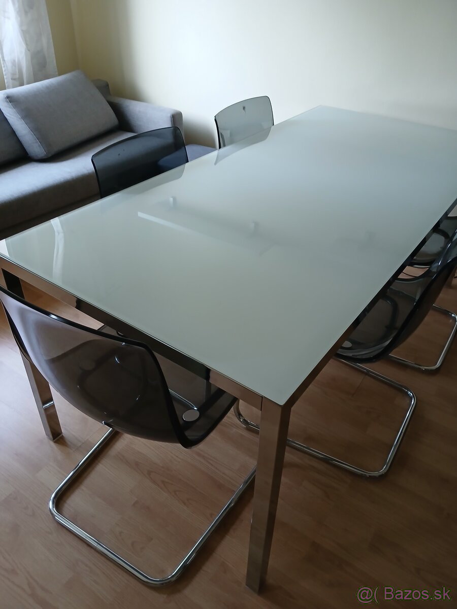 Jedálenský stol - 6