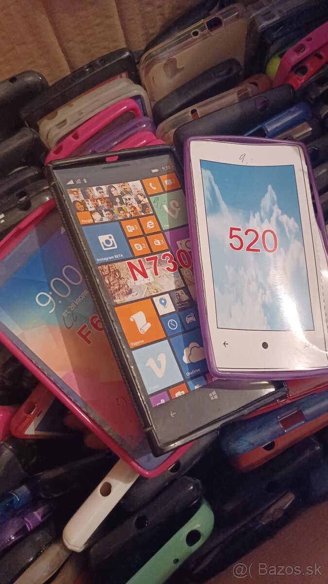 Približne 600ks puzdier na mobilné telefóny - 6