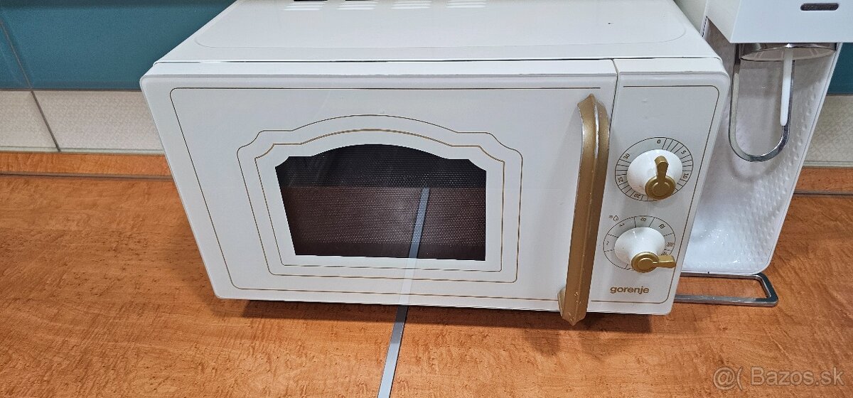 Masívna rustikálna kuchyna - 6