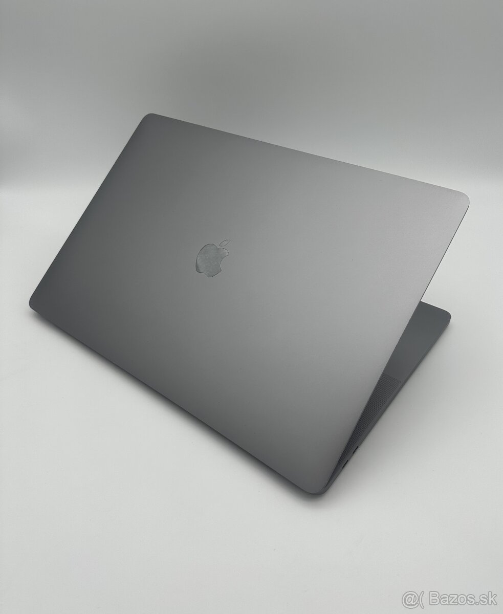MacBook Pro 16" 2019 16/500GB Space Gray + ZÁRUKA - 6