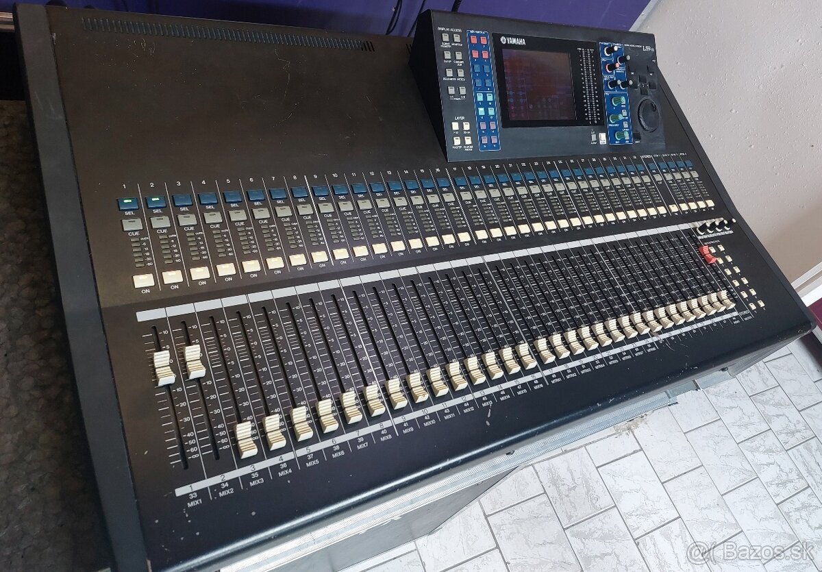 Yamaha LS9/32 - 6