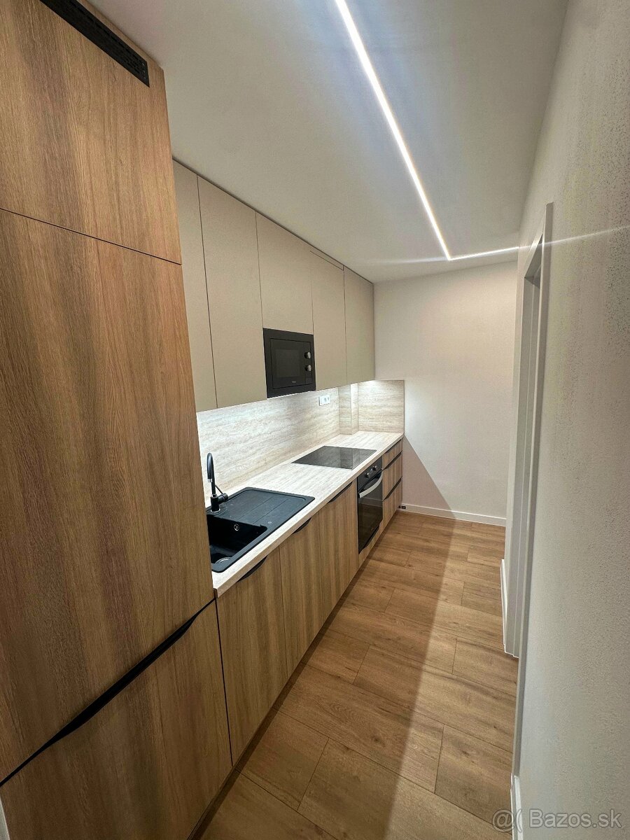 Kompletné zrekonštruovaný 3-izbový byt v Banskej Bystrici - 6