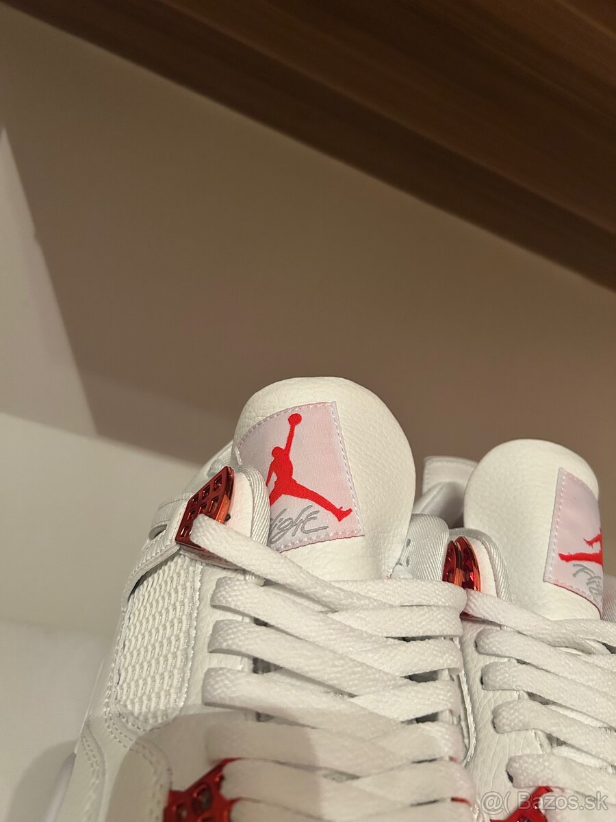 Jordan 4 retro metallic red - 6