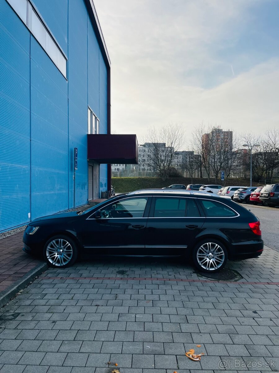 Superb 2.0Tdi DSG Facelift - 6