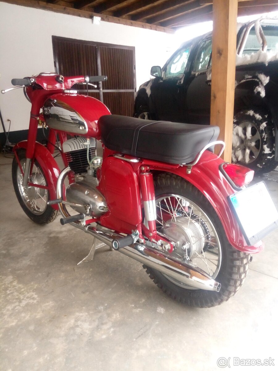 Jawa 250, 559 - 6