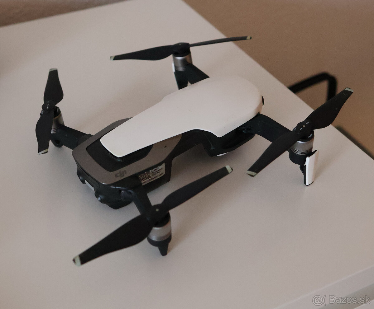 Dron DJI Mavic Air, fly more Combo - 6