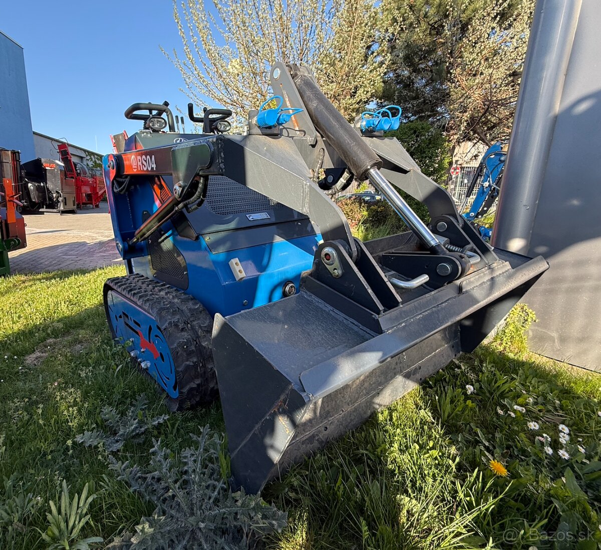 Pasový nakladač RIPPA RS 04 - 6