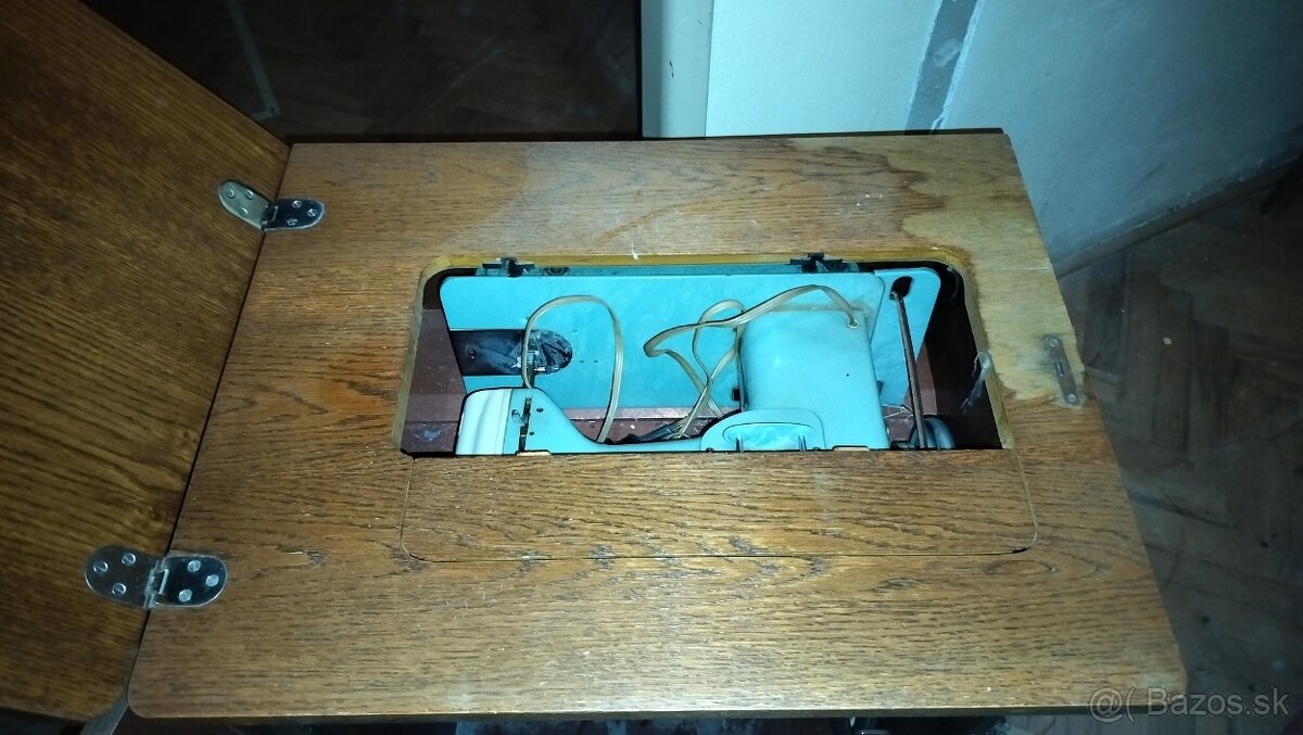 predam stary sijaci stroj Lada 237 - 6