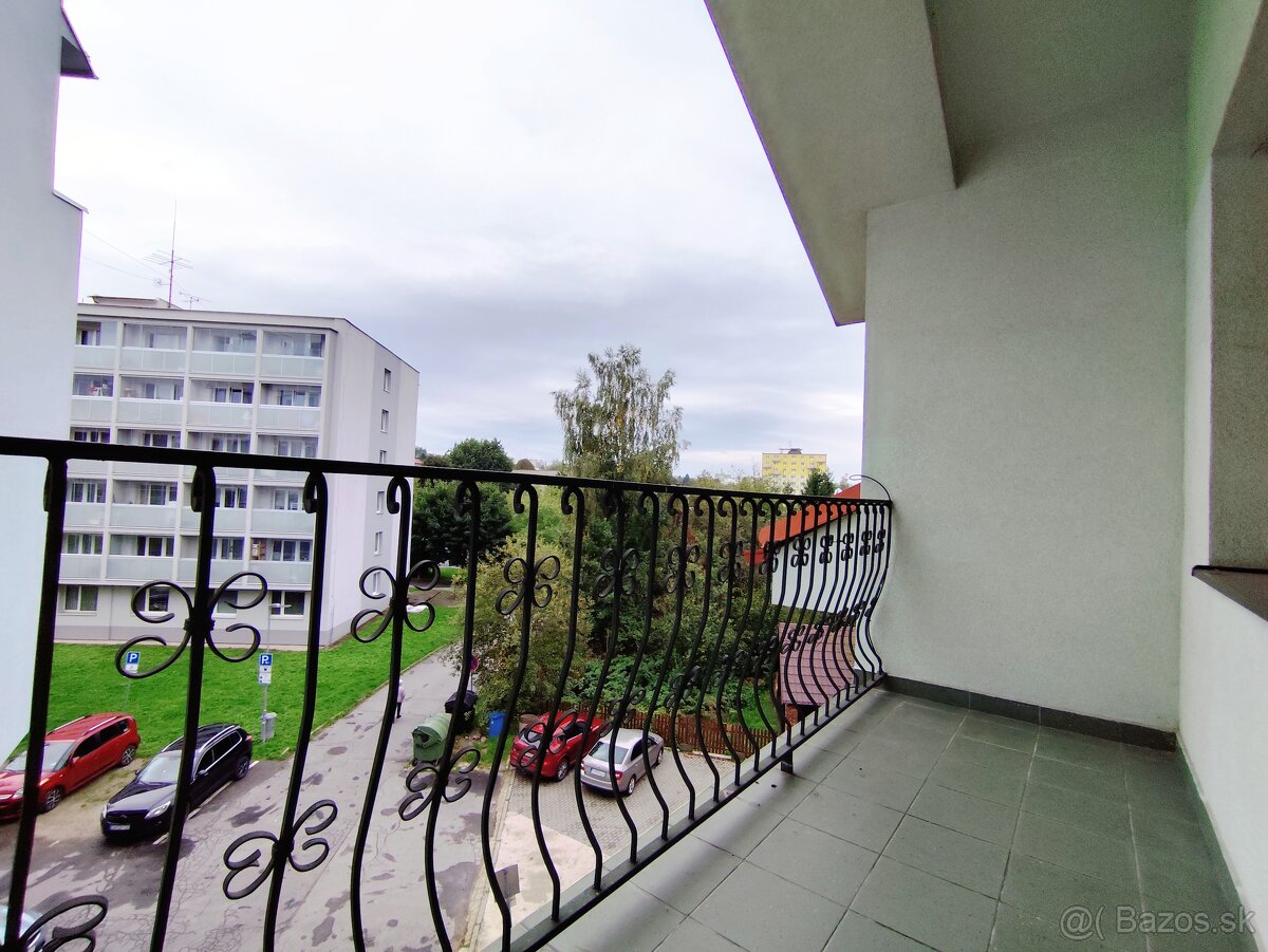 Unikátny 4-izbový byt v centre Čadce - 6