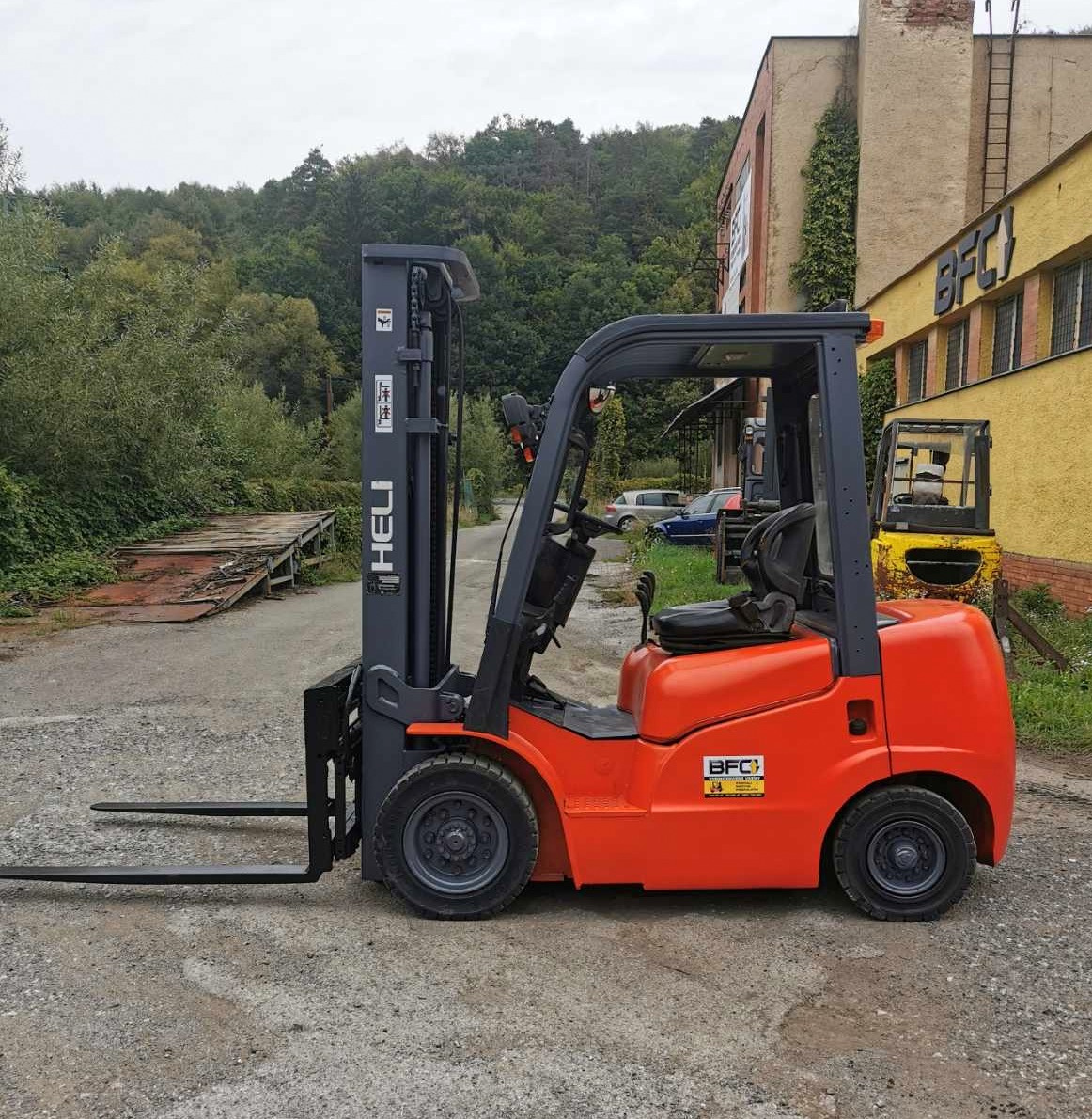 Heli CPCD25, diesel ISUZU, polokabína, triplex, pozicionér - 6