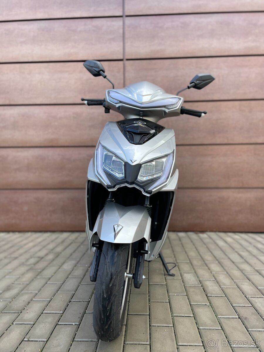 Elektroskútr - MoBee - M5 - 6