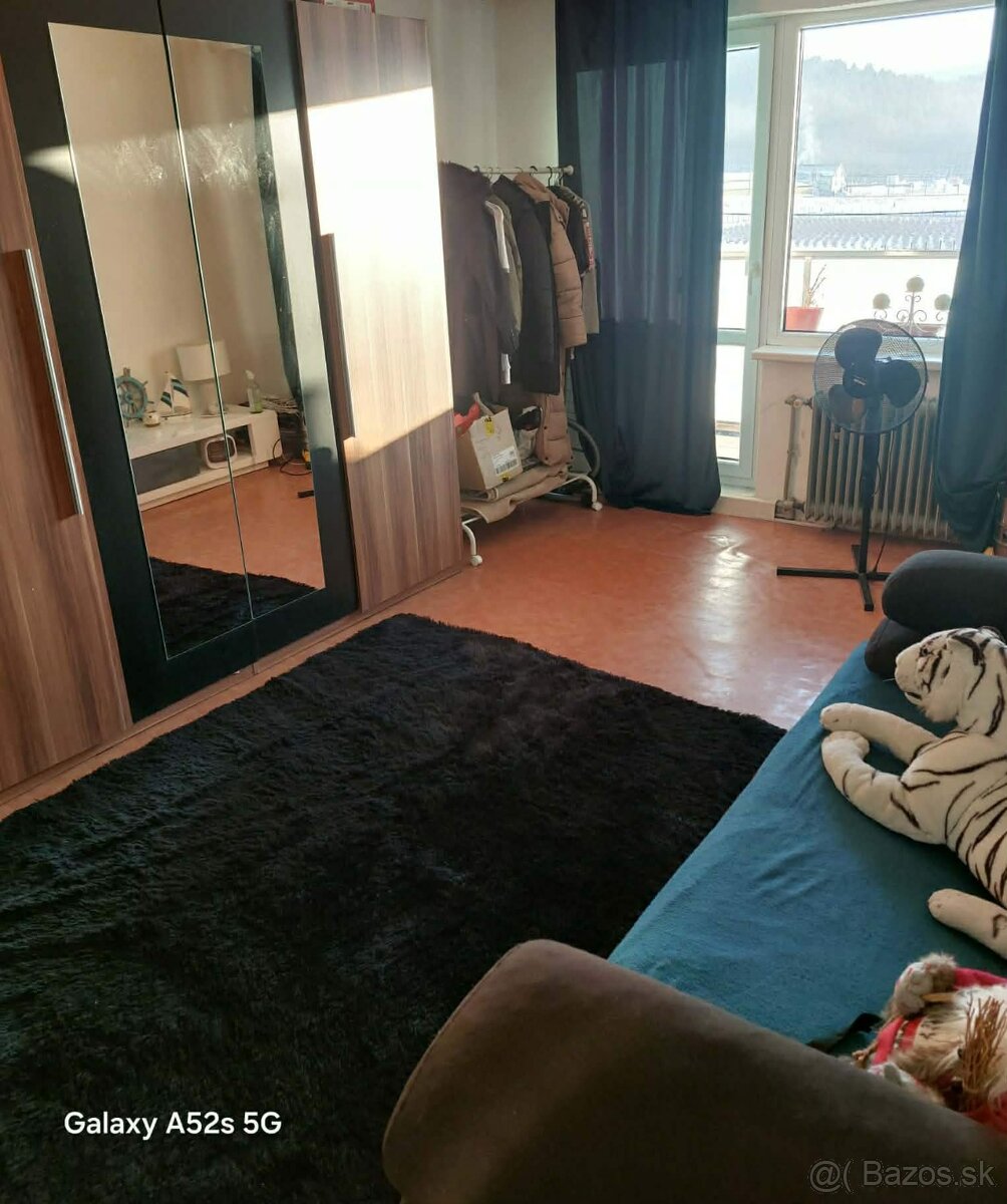 priestranný 2-izbový byt - 6