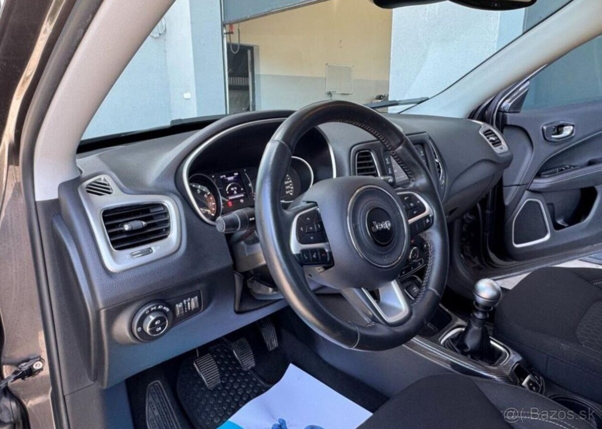 Jeep Compass 1.4 Multiair Longitude benzín manuál 103 kw - 6