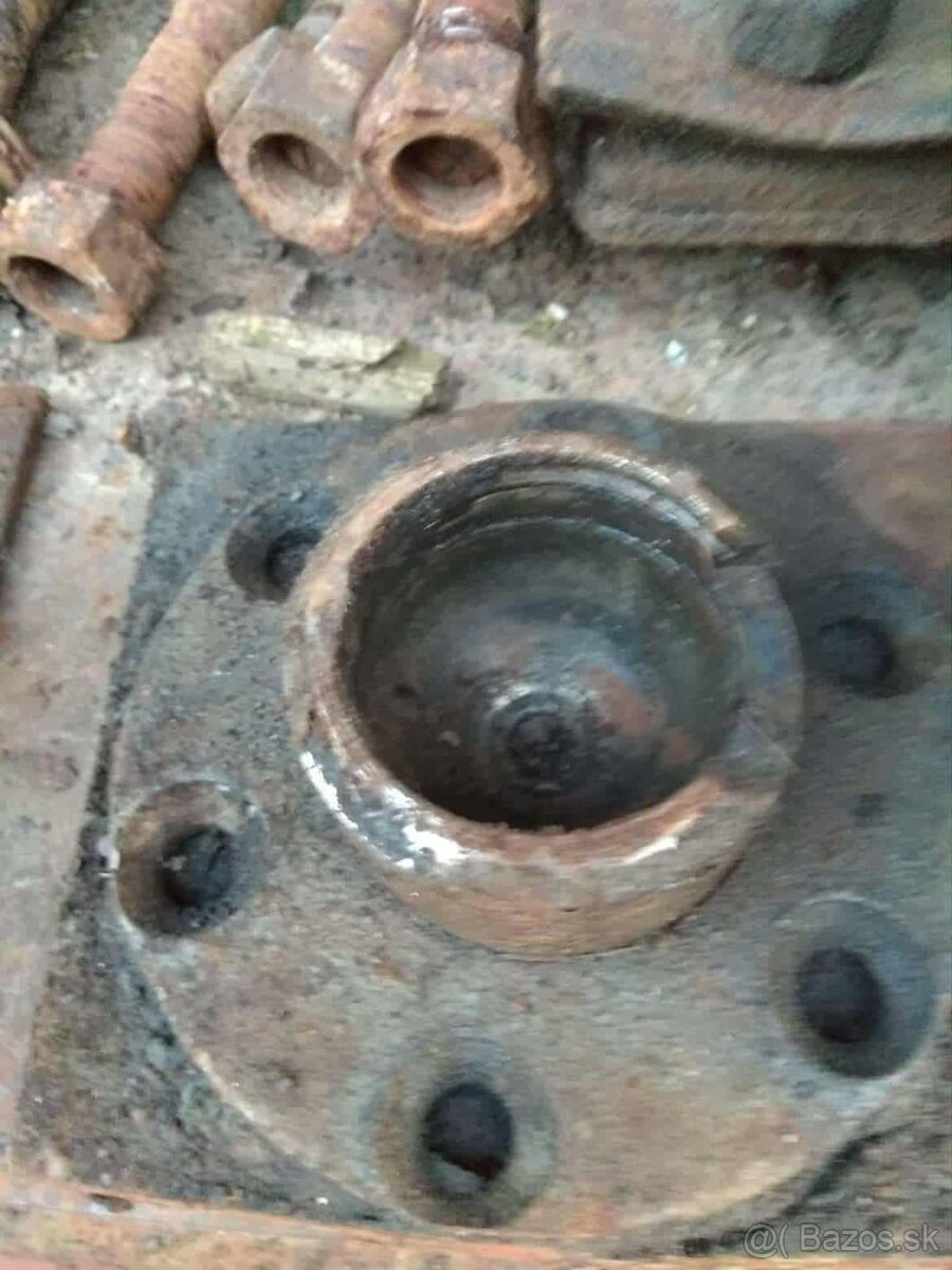 Hydraulické piesty vlecka príves - 6