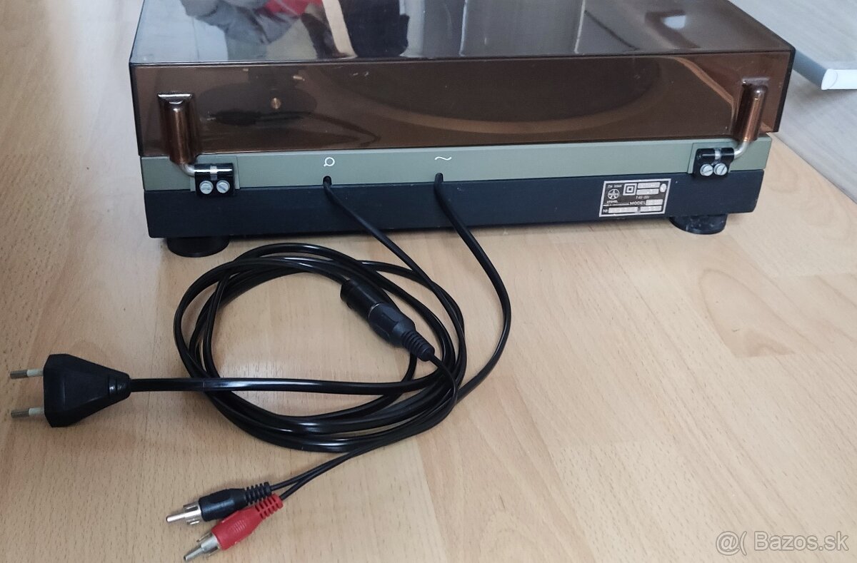 Gramofón Tesla NC300 20,-Eur - 6