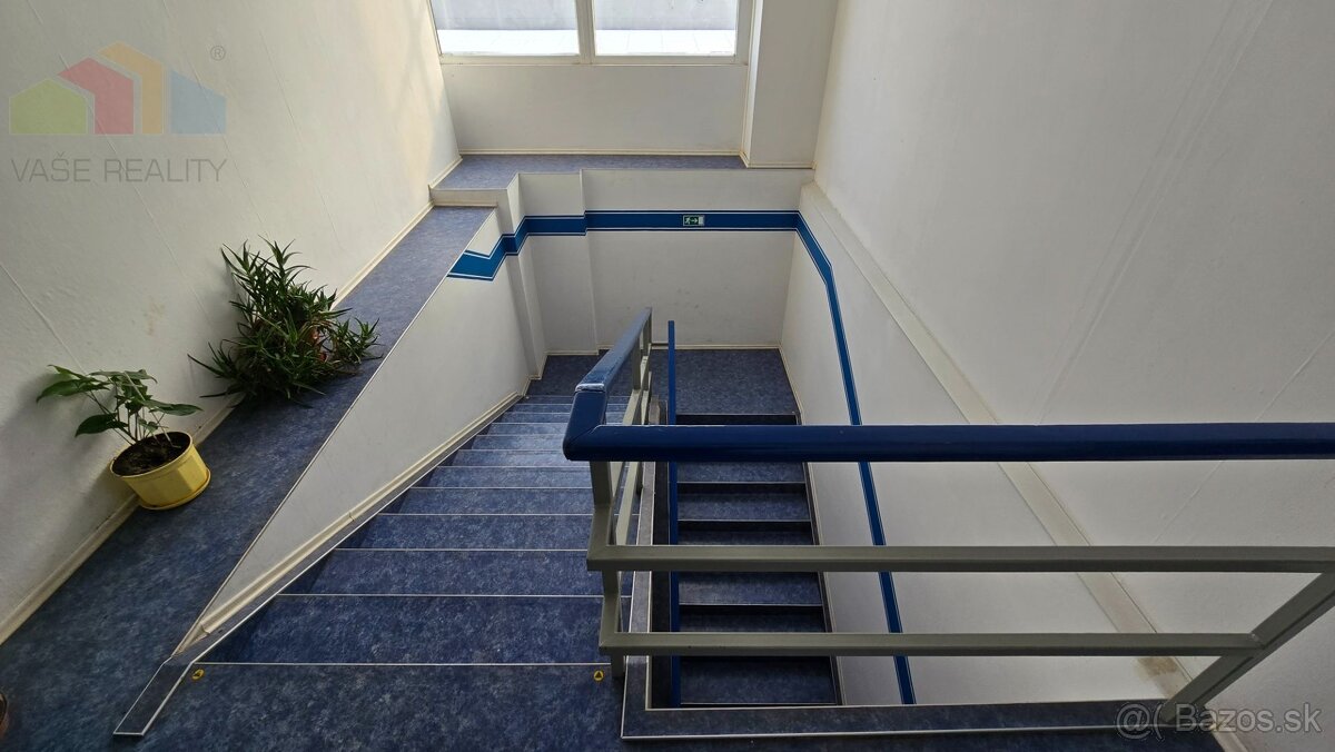 Kancelária 70 m² (2 miestnosti 50m²+20 m²) na prenájom - Pie - 6