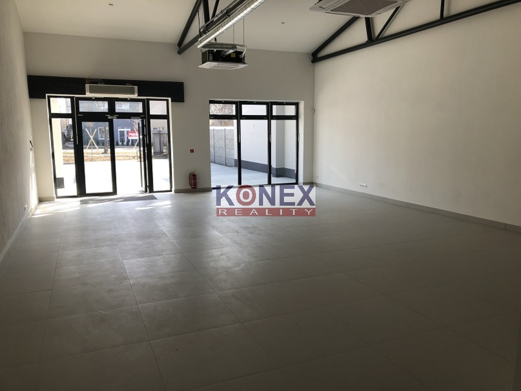 Obchodný priestor 36 m2 v biznis centre AWIN, Michalovce - 6