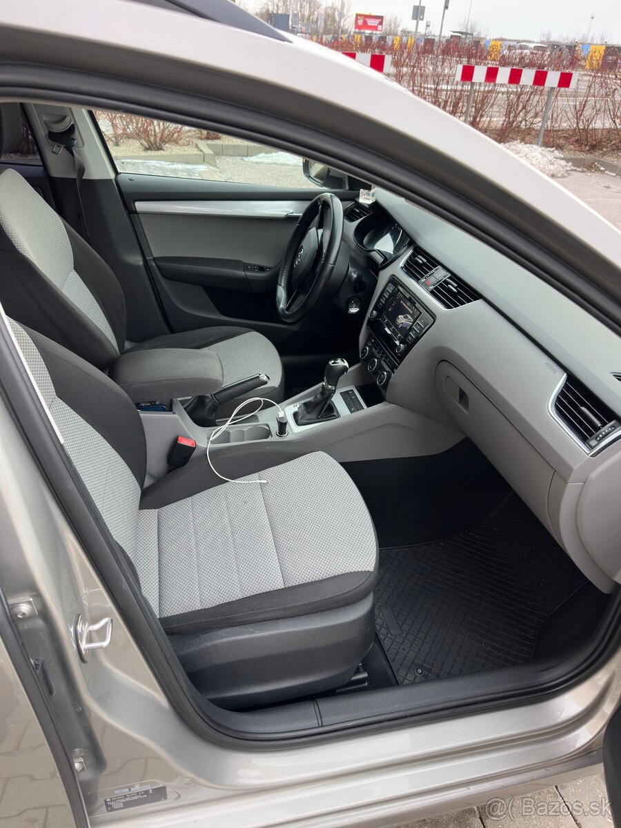 Predám Škodu A7 kombi, rok výroby 2015. - 6